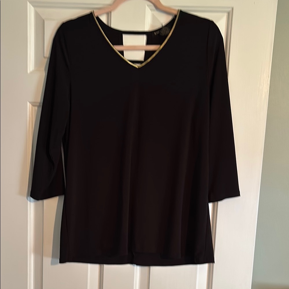Elegant Black V-Neck Women's Top